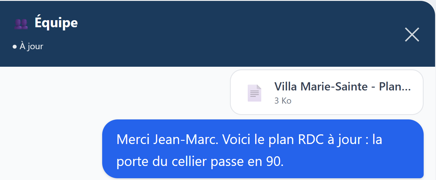 Chat d’équipe, entreprise fictive : dans le groupe « Équipe », le gérant partage le plan PDF du rez-de-chaussée de la villa Marie-Sainte et précise que la porte du cellier passe en 90